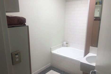 Photo of property in Mondrian Townhouses, 1/24 Hanson Street, Mount Cook, Wellington, 6021