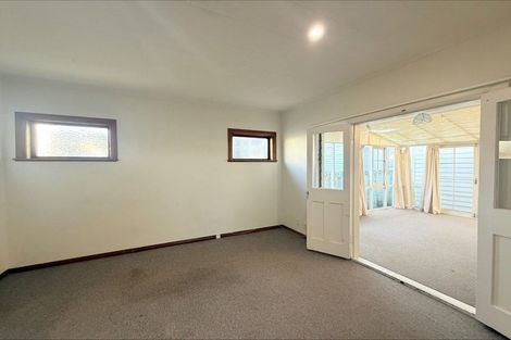 Photo of property in 72 Miro Street, Miramar, Wellington, 6022