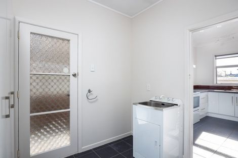 Photo of property in 40 Robe Street, New Plymouth, 4310