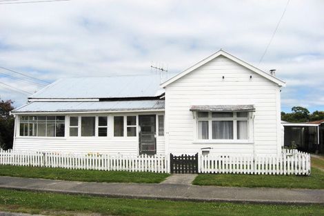 Photo of property in 66 Peel Street, Westport, 7825