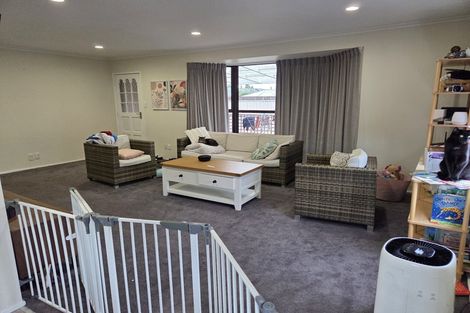 Photo of property in 13 Alton Grove, Masterton, 5810