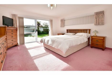 Photo of property in 3 Settlers Grove, Orewa, 0931