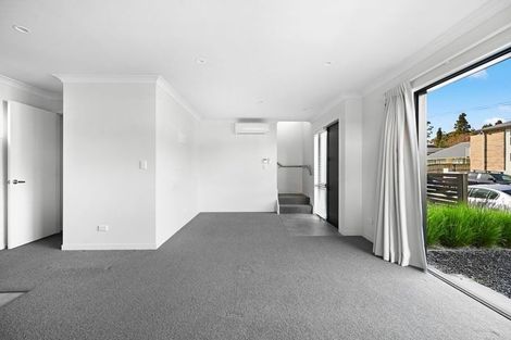 Photo of property in 1/3 Dowding Street, Melville, Hamilton, 3206