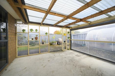 Photo of property in 53 Geneva Terrace, Kelvin Grove, Palmerston North, 4414