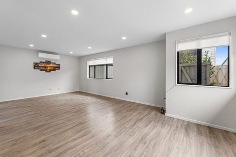 Photo of property in 49 Matata Drive, Takanini, 2112