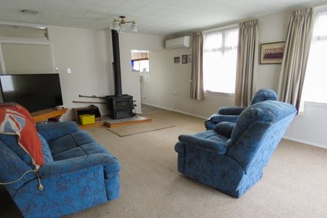 Photo of property in 61 Brougham Street, Westport, 7825