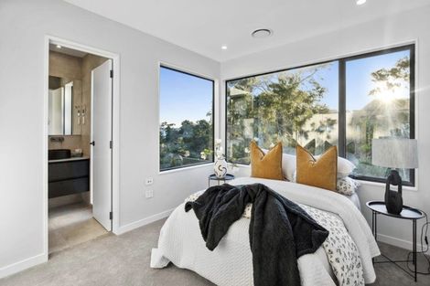 Photo of property in 22 Pukeko Road, Hobsonville, 0616