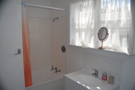 Photo of property in 258 Ohiro Road, Brooklyn, Wellington, 6021