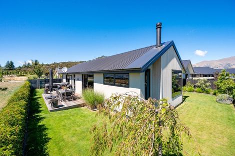 Photo of property in 8 Tahi Street, Albert Town, Wanaka, 9305