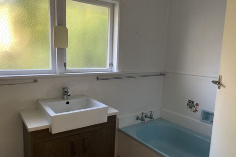 Photo of property in 12 Mason Street, New Lynn, Auckland, 0600