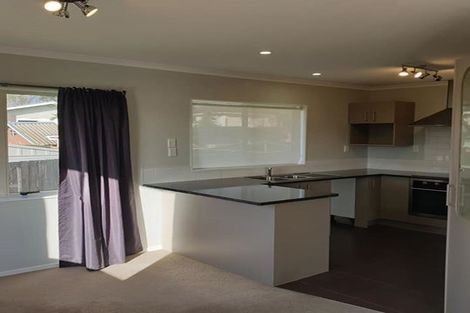 Photo of property in 12 Prado Drive, Pukekohe, 2120