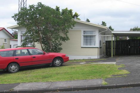 Photo of property in 1/16 Ramillies Place, Glenfield, Auckland, 0629