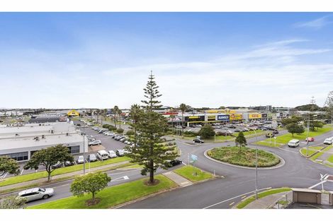 Photo of property in 4d/18 Ronwood Avenue, Manukau, Auckland, 2104