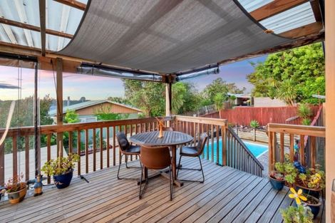 Photo of property in 3 Lanigan Street, Birkdale, Auckland, 0626