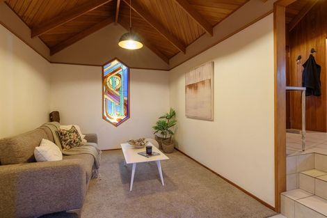 Photo of property in 16 Braemar Road, Castor Bay, Auckland, 0620