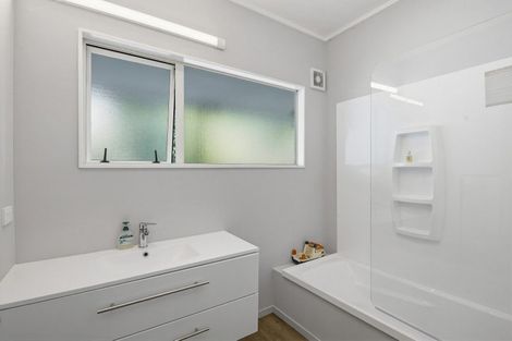 Photo of property in 63 South Manakau Road, Manakau, Otaki, 5583