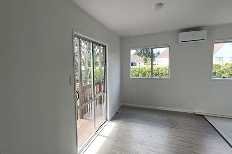 Photo of property in 21 Beaufort Place, Papatoetoe, Auckland, 2025