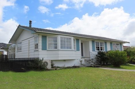 Photo of property in 8 Pipitea Place, Massey, Auckland, 0614