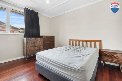 Photo of property in 2/14 Guthrie Street, Waterloo, Lower Hutt, 5011