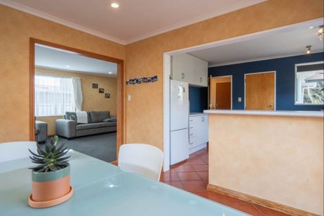 Photo of property in 14 Hollis Road, Paraparaumu Beach, Paraparaumu, 5032