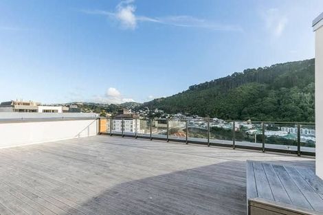 Photo of property in Frame Apartments, 902/111u Molesworth Street, Thorndon, Wellington, 6011