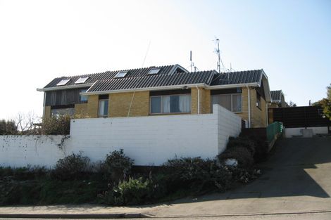Photo of property in 2/5 Victoria Park Road, Cashmere, Christchurch, 8022