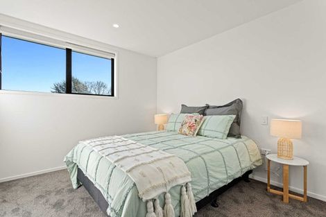 Photo of property in 14/10 Fathom Place, Te Atatu Peninsula, Auckland, 0610