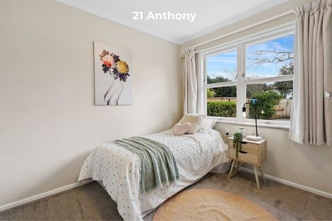 Photo of property in 21 Anthony Grove, Paraparaumu Beach, Paraparaumu, 5032
