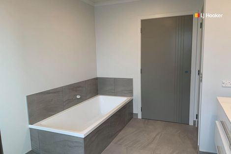 Photo of property in 25 Burgess Street, Te Aroha, 3320