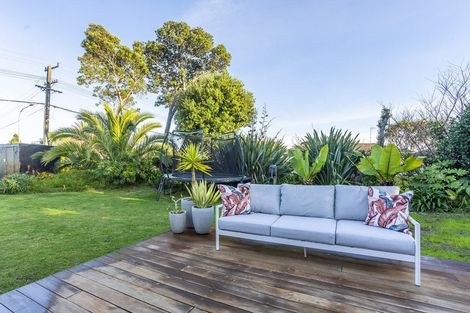 Photo of property in 301 Te Moana Road, Waikanae, 5036