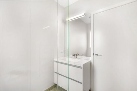 Photo of property in 102 Eriksen Road, Te Awa, Napier, 4110