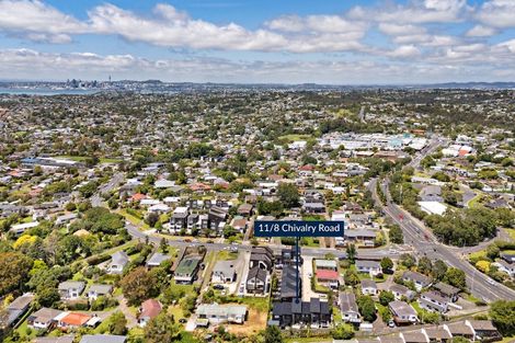 Photo of property in 11/8 Chivalry Road, Glenfield, Auckland, 0629