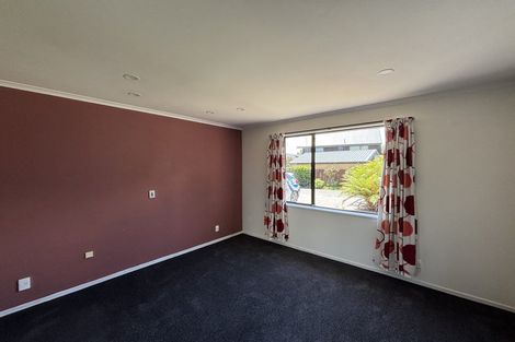 Photo of property in 6 Calverton Place, Halswell, Christchurch, 8025