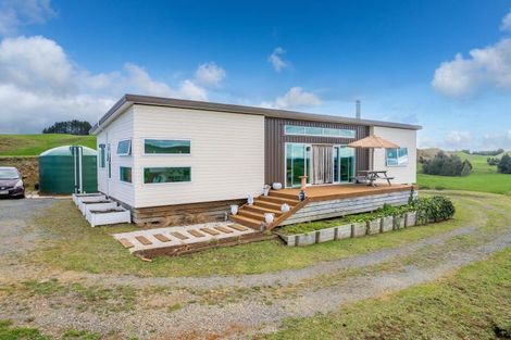 Photo of property in 925 Ngaroma Road, Wharepuhunga, Te Awamutu, 3874