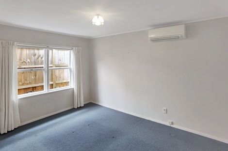Photo of property in 46 Ayton Drive, Totara Vale, Auckland, 0629