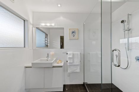 Photo of property in 2/19a Sanders Avenue, Takapuna, Auckland, 0622