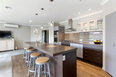 Photo of property in 8 Overbury Crescent, Rolleston, 7614