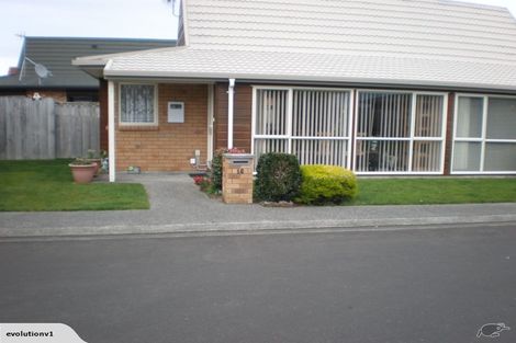 Photo of property in Rangeview Villas, 16/9 Fuller Close, Levin, 5510