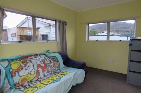 Photo of property in 82 Shiel Street, Reefton, 7830