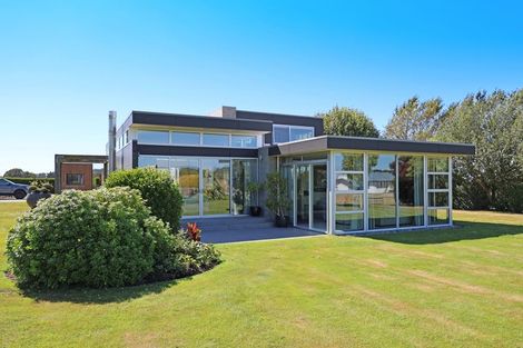 Photo of property in 141 Awamoa Road, Holmes Hill, Oamaru, 9401