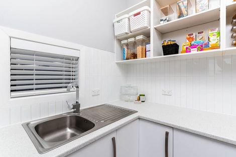 Photo of property in 28 Queen Charlotte Drive, Aotea, Porirua, 5024