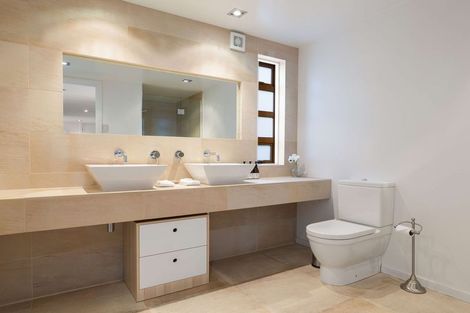 Photo of property in 74 Panorama Terrace, Queenstown, 9300