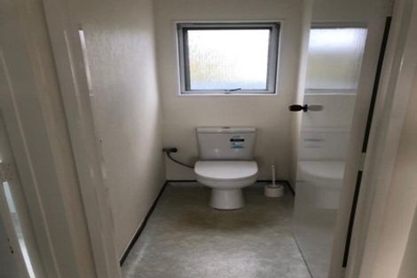 Photo of property in 3 Moera Place, Stanmore Bay, Whangaparaoa, 0932