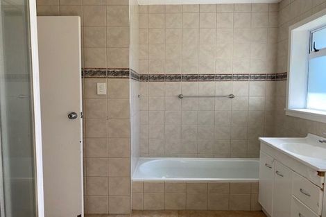 Photo of property in 13 Maugham Drive, Bucklands Beach, Auckland, 2014