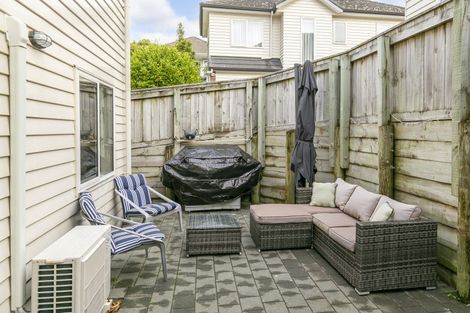 Photo of property in 16u3 Black Rock Road, Newlands, Wellington, 6037