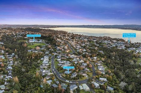 Photo of property in 56 Kia Ora Road, Beach Haven, Auckland, 0626