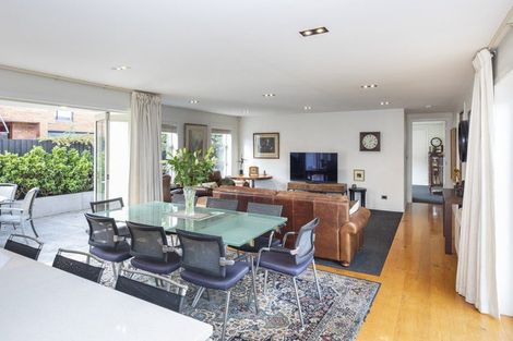 Photo of property in 98a Watford Street, Strowan, Christchurch, 8052