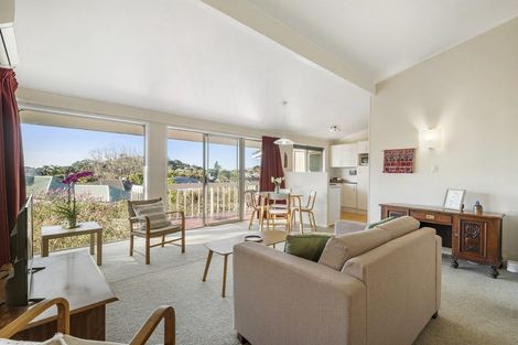 Photo of property in 4/48a Vauxhall Road, Devonport, Auckland, 0624