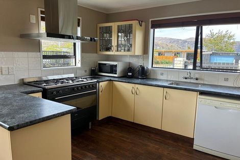 Photo of property in 13 Ortive Street, Cromwell, 9310