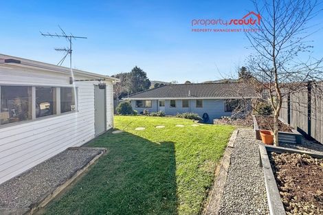 Photo of property in 2 Whitechapel Grove, Stokes Valley, Lower Hutt, 5019